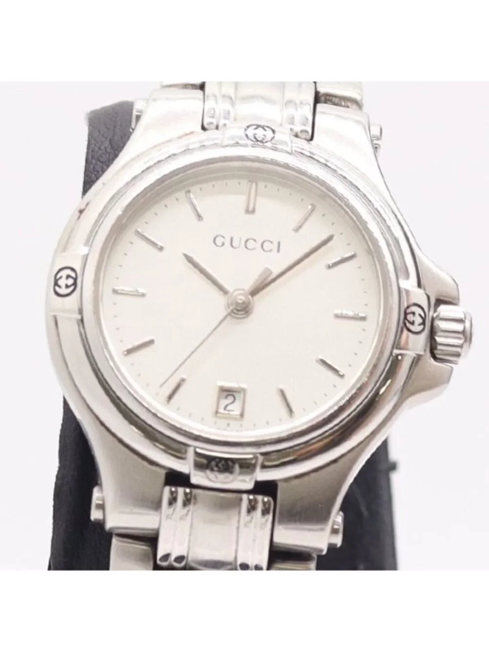 Gucci Quartz Date Ivory Dial with Case Watch 7 Apt